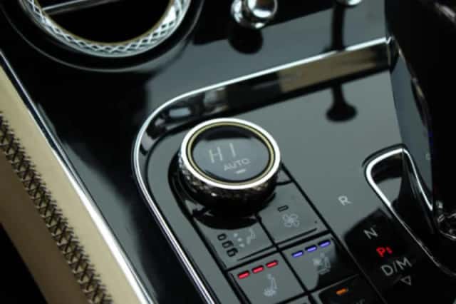 Bentley Continental GTC (2019) thumbnail 29