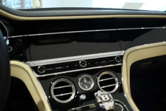 Bentley Continental GTC (2019) thumbnail 37