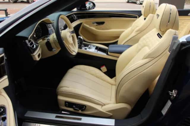 Bentley Continental GTC (2019) thumbnail 43