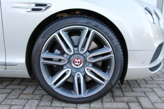 Bentley Continental GTC (2019) thumbnail 64
