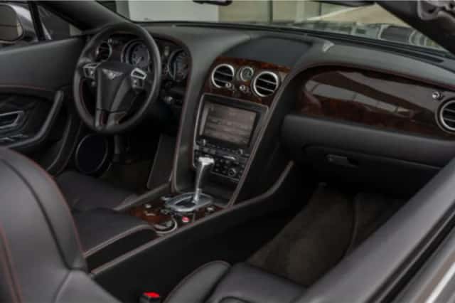 Bentley Continental GTC (2019) thumbnail 98