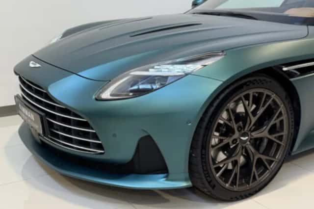 Aston Martin DB12 (2024) thumbnail 11