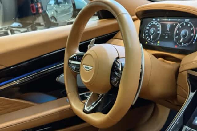 Aston Martin DB12 (2024) thumbnail 21