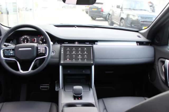Land Rover Discovery Sport (2025) thumbnail 19