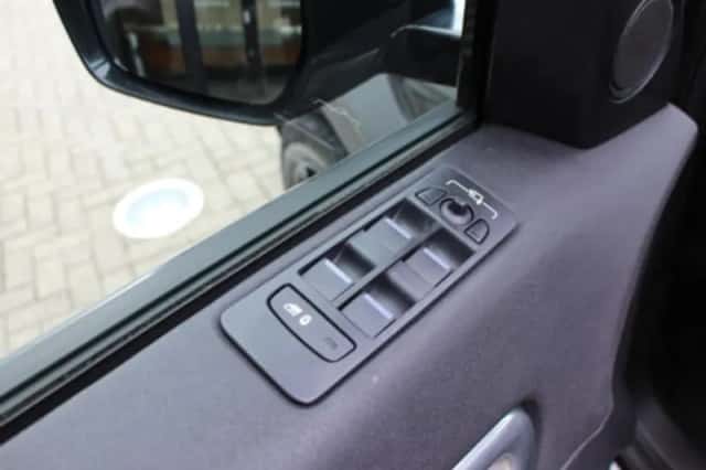 Land Rover Discovery Sport (2025) thumbnail 90
