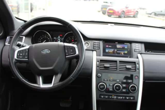 Land Rover Discovery Sport (2025) thumbnail 98