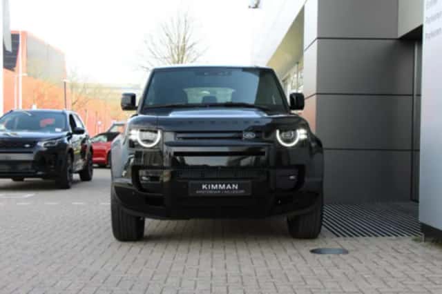 Land Rover Defender (2025) thumbnail 3
