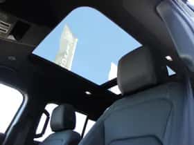 Land Rover Defender (2025) thumbnail 42