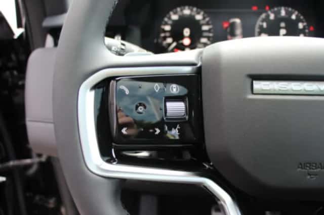 Land Rover Discovery Sport (2026) thumbnail 56
