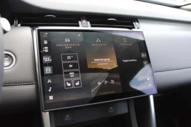 Land Rover Discovery Sport (2026) thumbnail 60