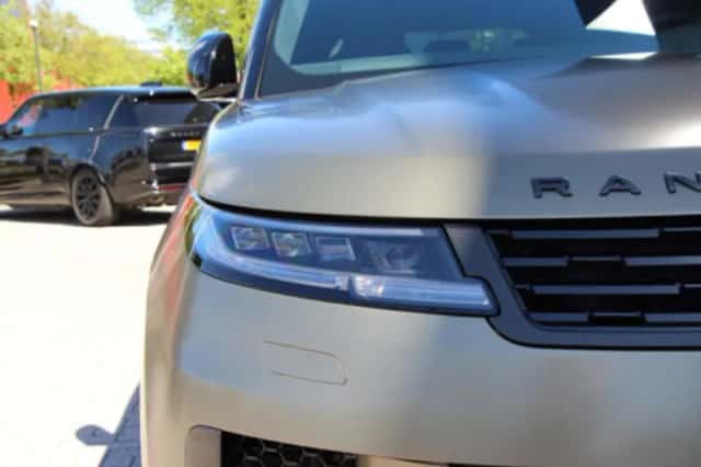 Land Rover Range Rover Sport (2023) thumbnail 48