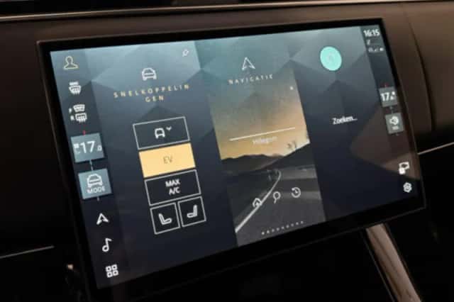 Land Rover Range Rover Sport (2023) thumbnail 9