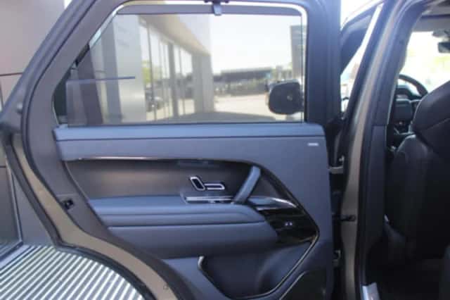 Land Rover Range Rover Sport (2023) thumbnail 84
