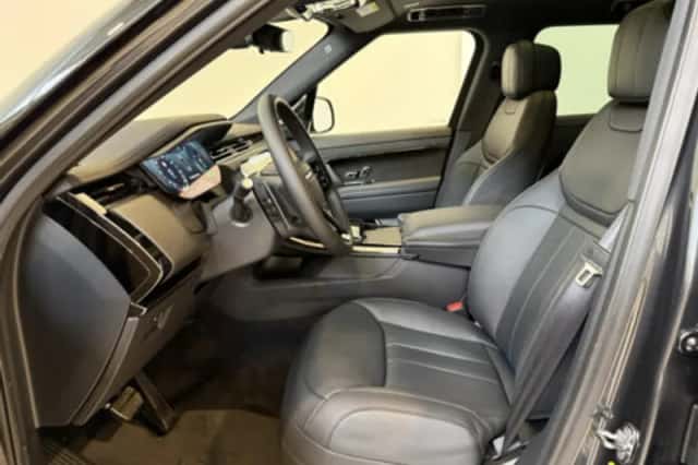Land Rover Range Rover Sport (2023) thumbnail 4