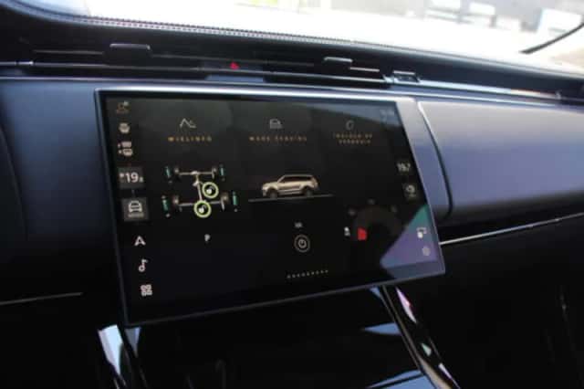 Land Rover Range Rover Sport (2021) thumbnail 75