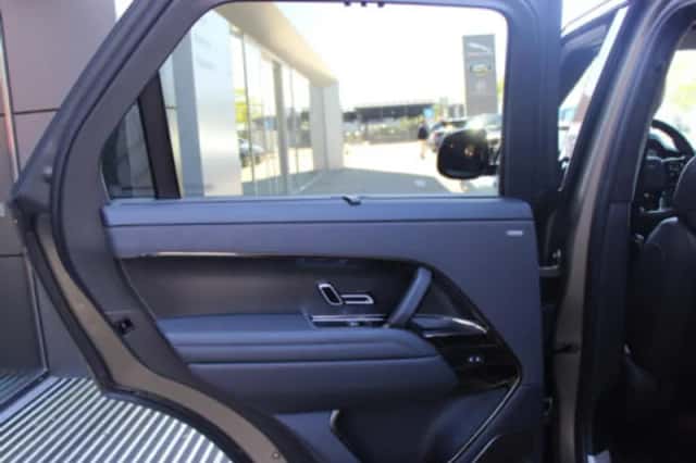 Land Rover Range Rover Sport (2023) thumbnail 85