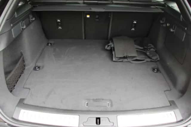 Land Rover Range Rover Velar (2025) thumbnail 26