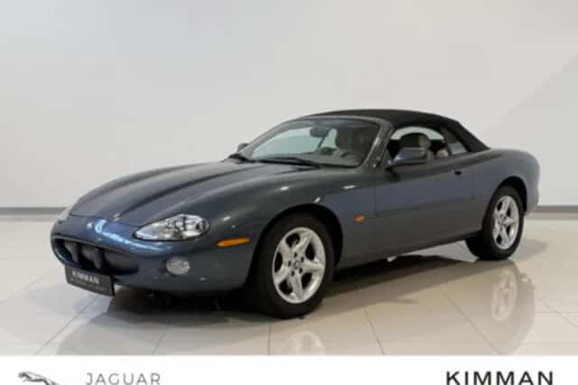 Jaguar XK8 (2001) thumbnail 1