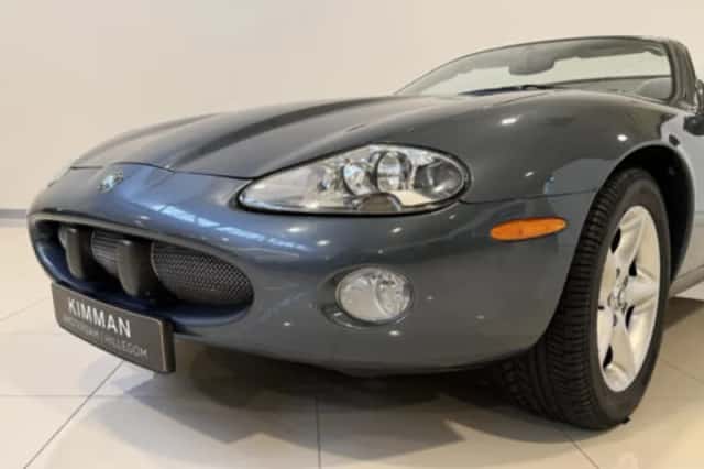 Jaguar XK8 (2001) thumbnail 6