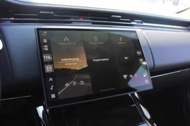 Land Rover Range Rover Sport (2023) thumbnail 70