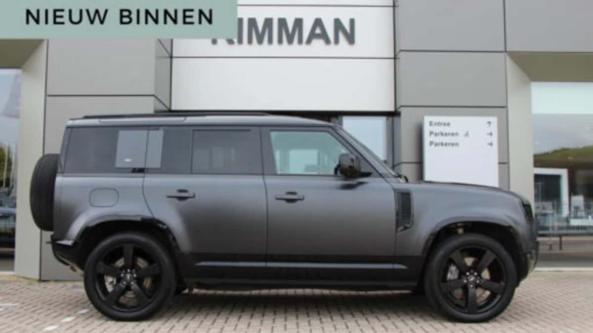 Land Rover Defender (2023) — foto 1