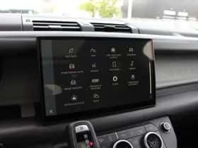 Land Rover Defender (2023) thumbnail 21
