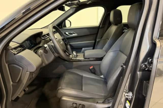 Land Rover Range Rover Velar (2022) thumbnail 63