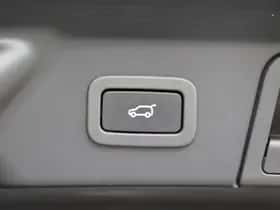 Land Rover Range Rover Velar thumbnail 10
