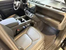Land Rover Defender (2026) thumbnail 17
