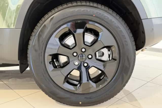 Land Rover Defender (2026) thumbnail 37