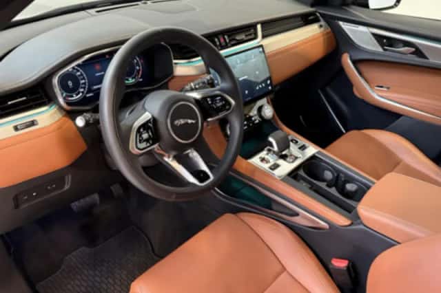 Jaguar F-Pace (2022) thumbnail 56