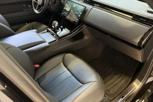 Land Rover Range Rover Sport (2025) thumbnail 41