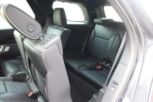 Land Rover Discovery (2022) thumbnail 22