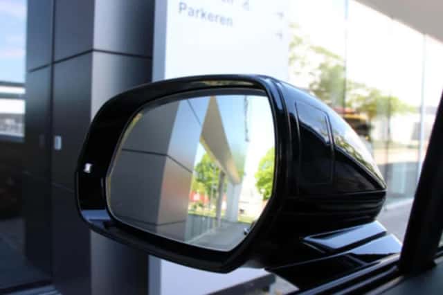 Bentley Bentayga (2024) thumbnail 18