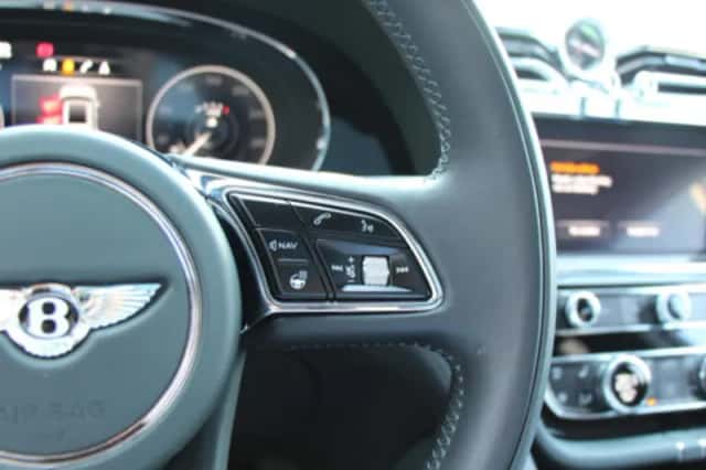 Bentley Bentayga (2024) thumbnail 25