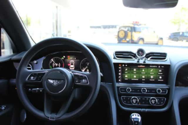 Bentley Bentayga (2024) thumbnail 30