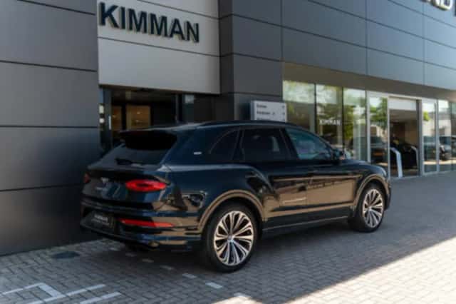 Bentley Bentayga (2024) thumbnail 5