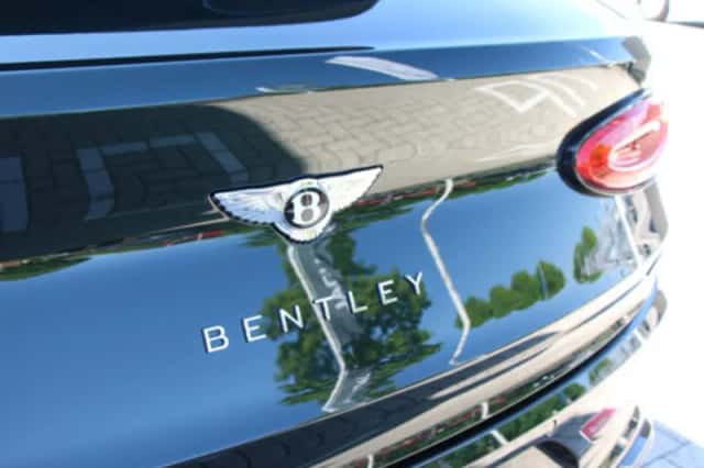 Bentley Bentayga (2024) thumbnail 10