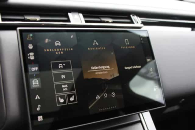 Land Rover Range Rover Velar (2026) thumbnail 43