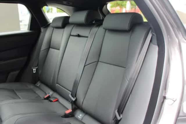 Land Rover Range Rover Velar (2026) thumbnail 50