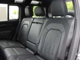 Land Rover Defender (2022) thumbnail 24