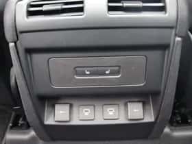 Land Rover Defender (2022) thumbnail 26