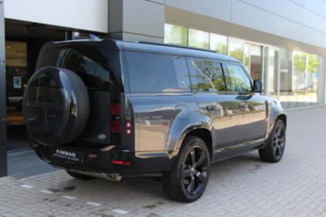 Land Rover Defender (2022) thumbnail 5