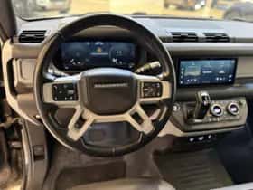 Land Rover Defender (2022) thumbnail 43