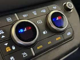 Land Rover Defender (2022) thumbnail 46