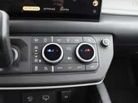 Land Rover Defender (2022) thumbnail 22