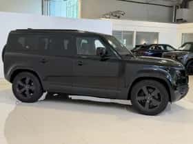 Land Rover Defender (2022) thumbnail 41