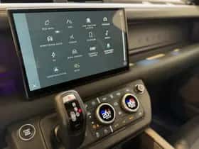 Land Rover Defender (2022) thumbnail 65