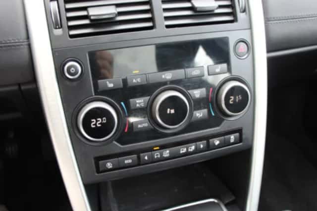 Land Rover Discovery Sport (2026) thumbnail 103