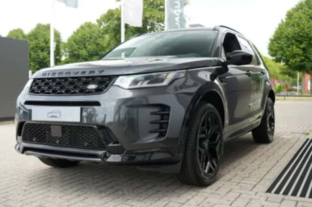 Land Rover Discovery Sport (2026) thumbnail 6